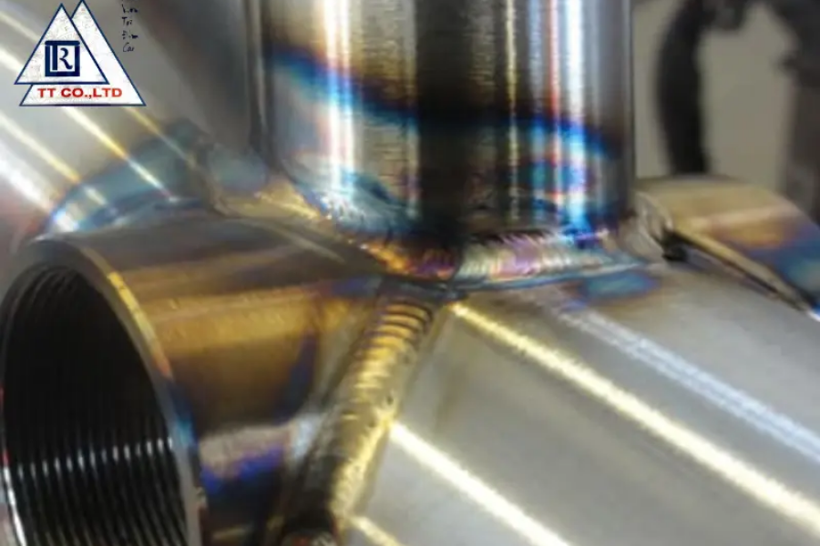 Quy trình gia công đánh bóng inox chuyên nghiệp tại xưởng