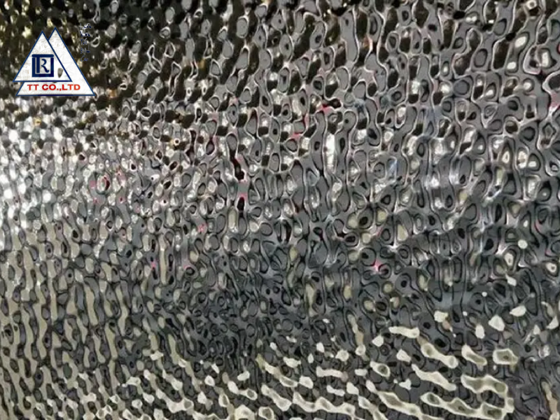 Cơ chế chống trượt của sàn inox dập sóng